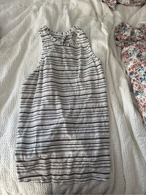Lululemon Striped Sleeveless Tank Top - Black & White